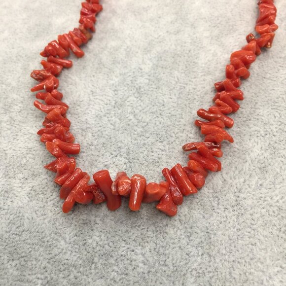 Vintage Natural Branch Red Coral Necklace - Picture 3 of 7
